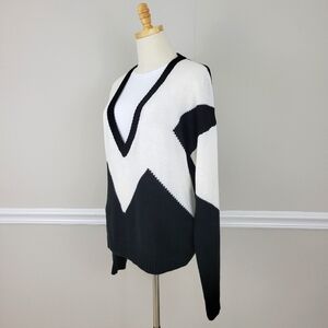 Anthropologie Six Crisp Days Black and white Sweater Size XS/S